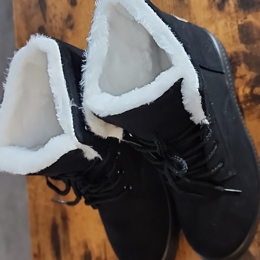 Boots Black Winter & Rain Boots with White Lining Unsex Men Size Is 5-5.5 FP